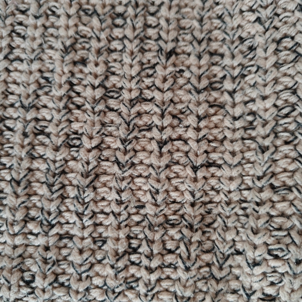 Sweater - Picture 3 of 4